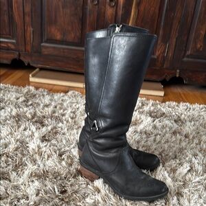 Teva Black Heeled Boots with Side Zipper
